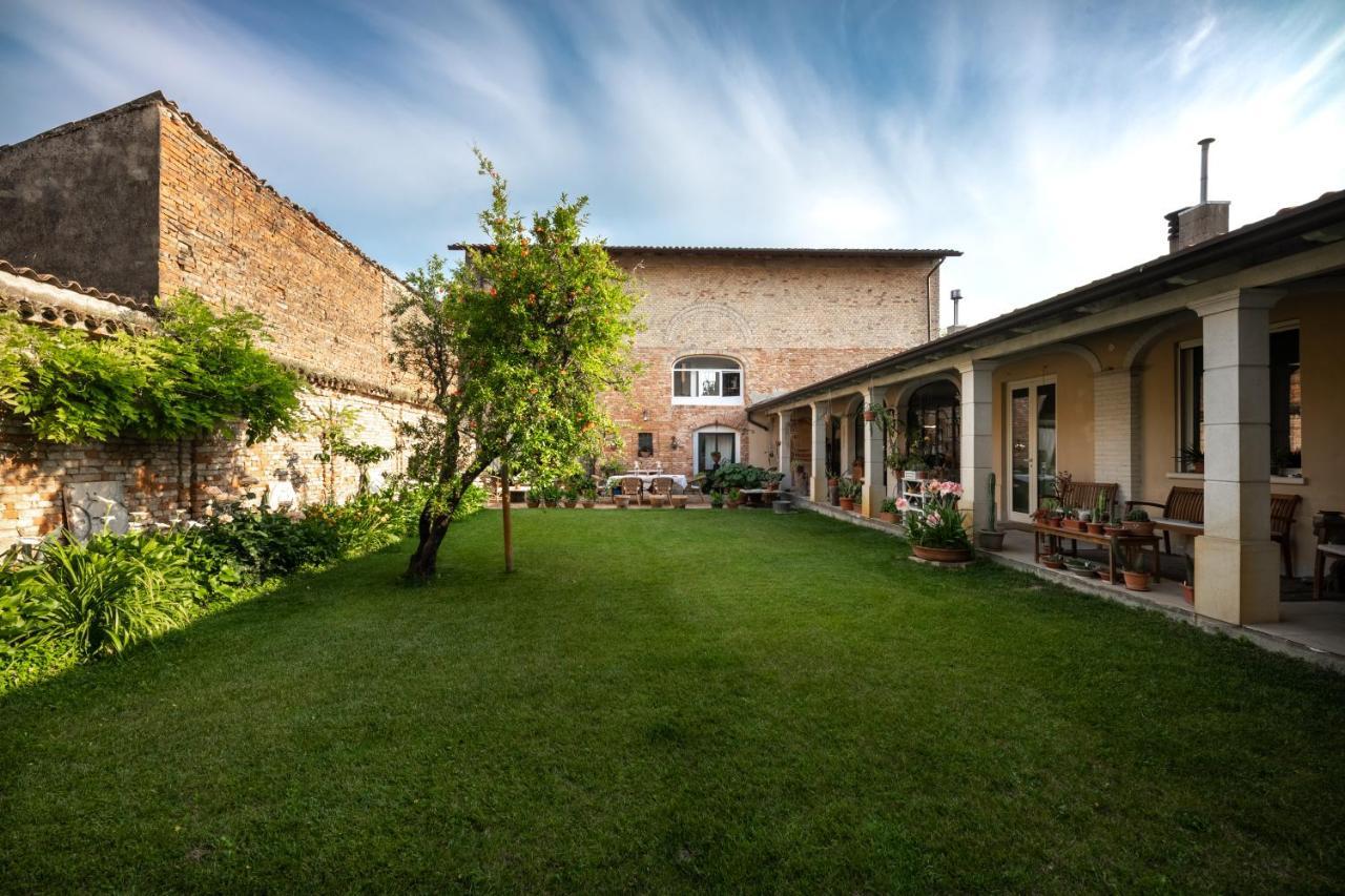 La Casa Nel Borgo Bed & Breakfast Piadena Exterior foto